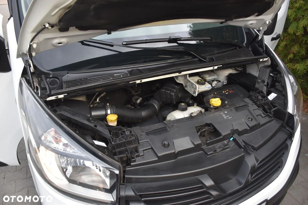 Renault Trafic Long L2H1 - 24