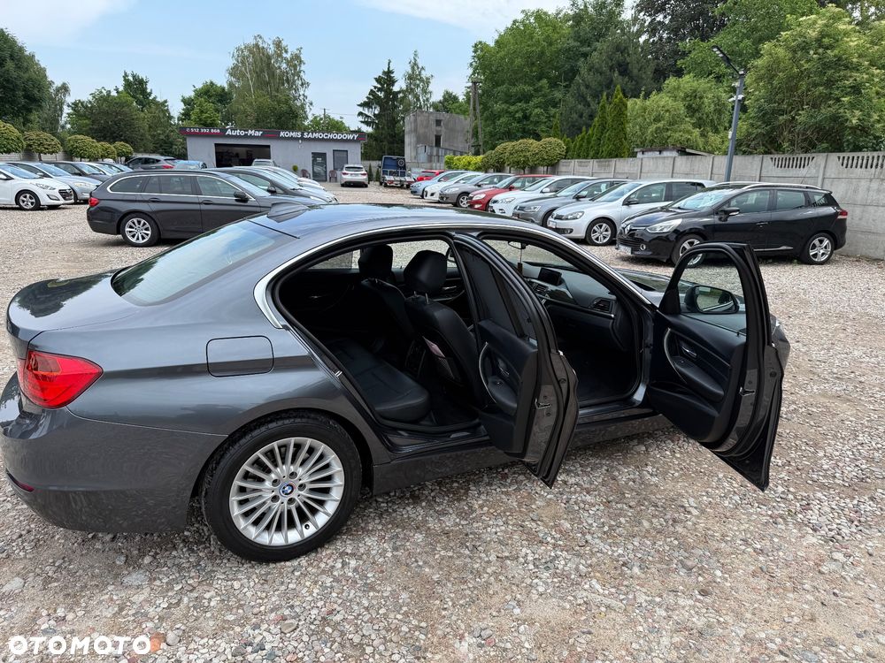 BMW Seria 3 320d - 16