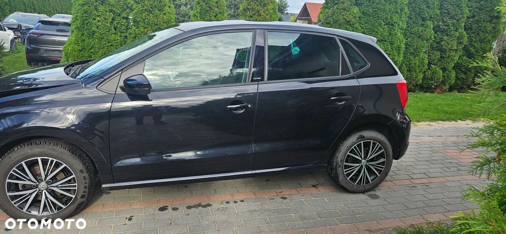 Volkswagen Polo 1.2 TSI Blue Motion Technology Allstar - 5
