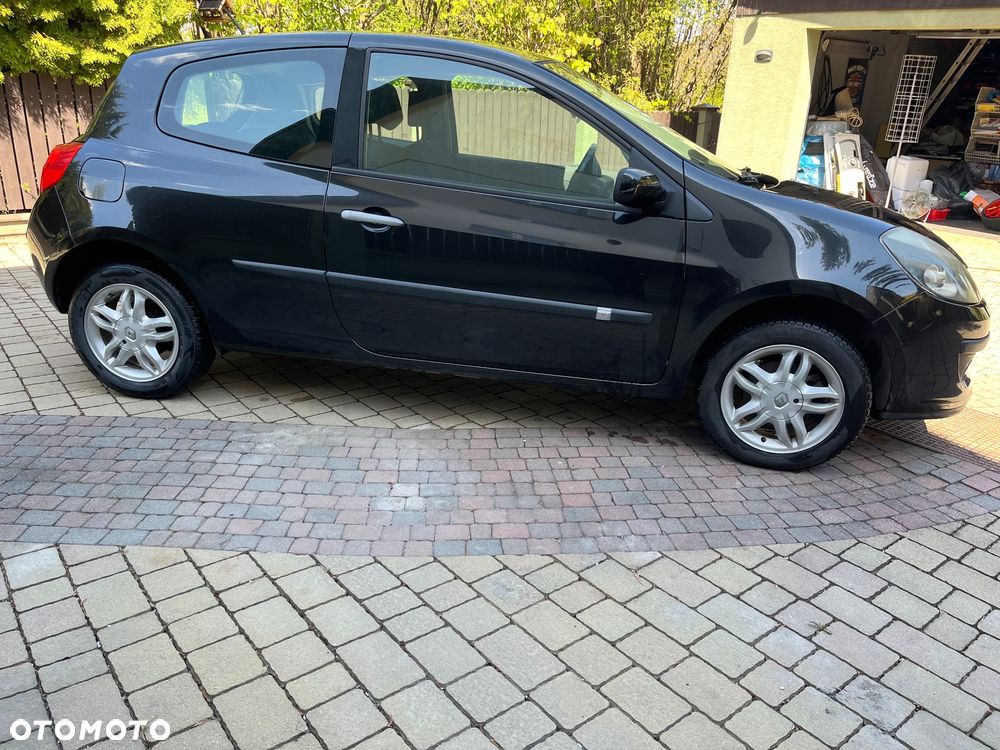 Renault Clio 1.2 16V Tech Run - 4
