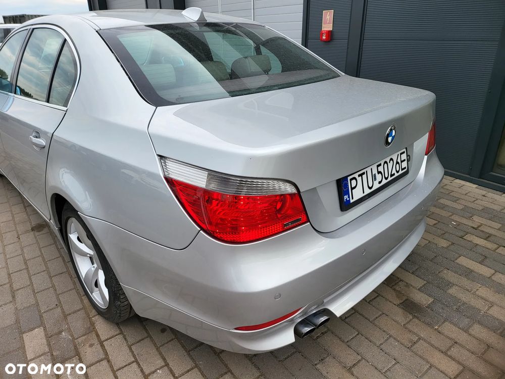 BMW Seria 5 520i - 17