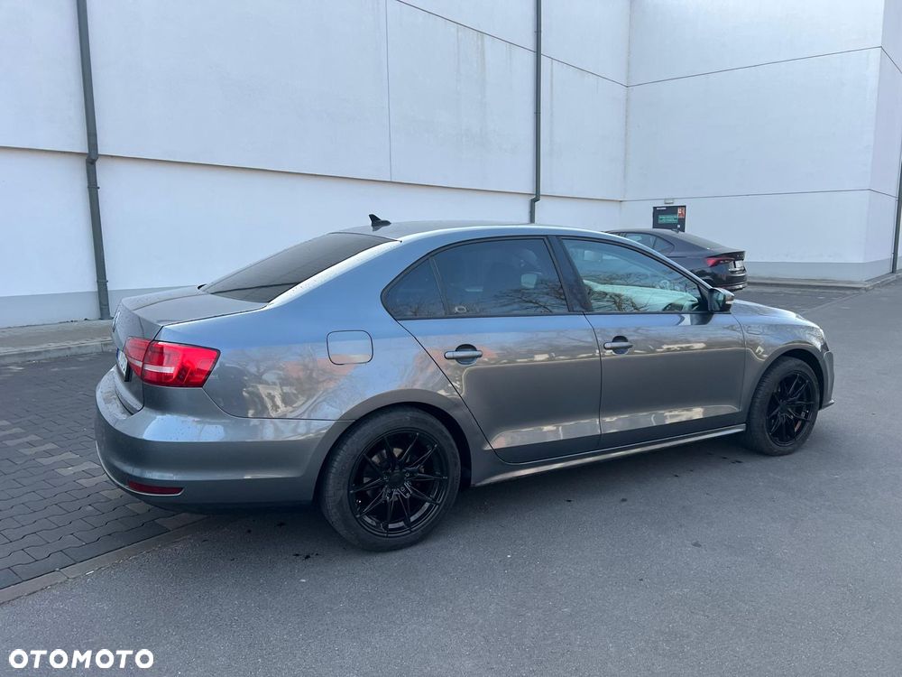 Volkswagen Jetta 2.0 Base - 10