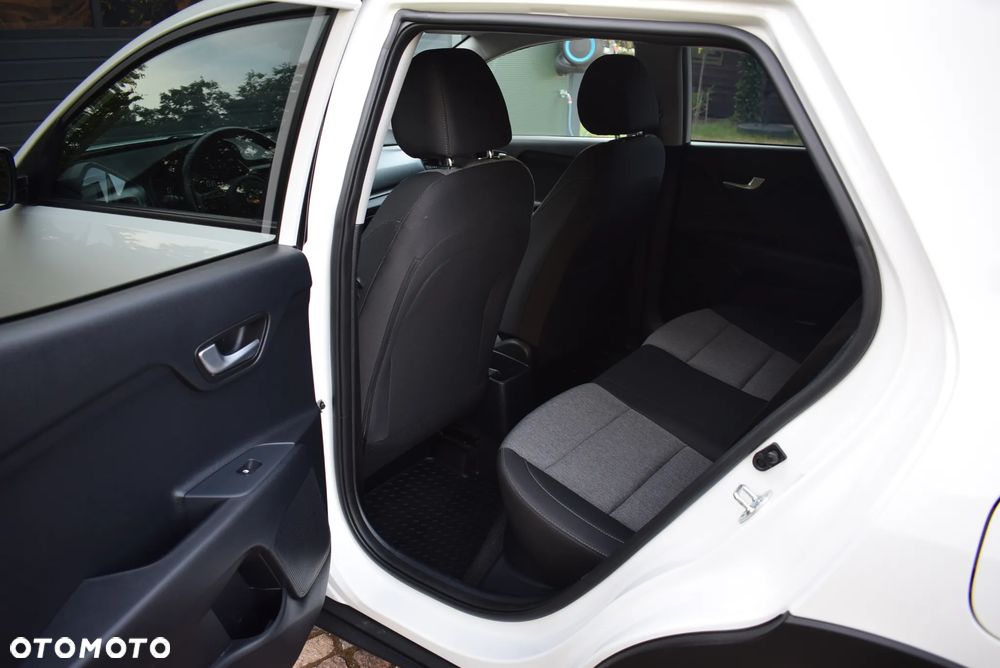Kia Stonic - 29