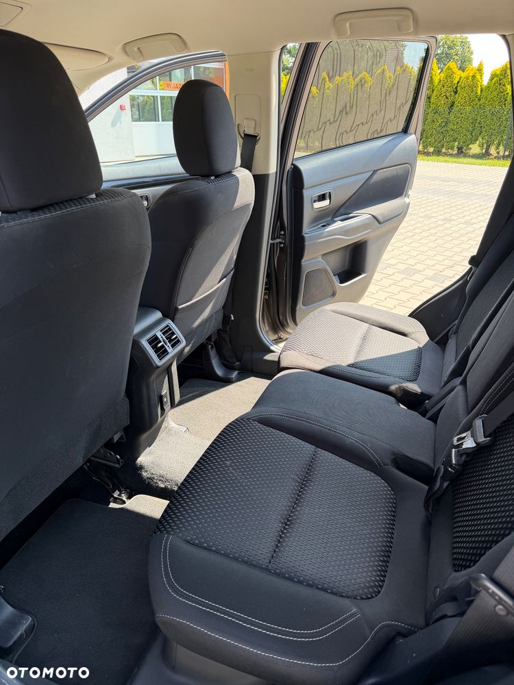 Mitsubishi Outlander 2.0 Instyle SDA 4WD CVT - 10