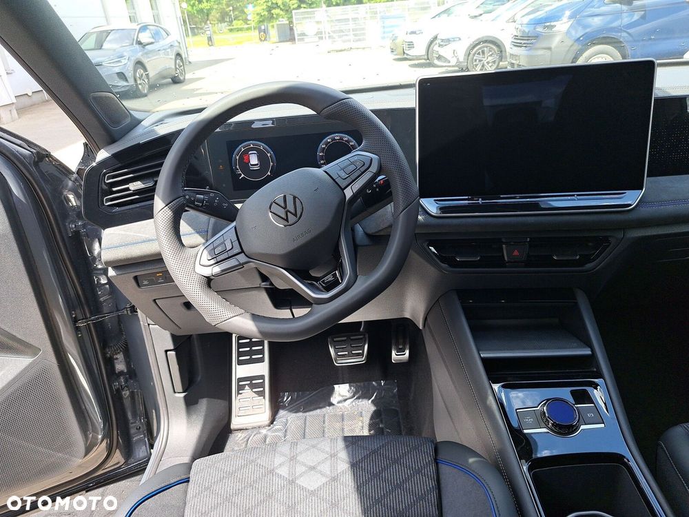 Volkswagen Tiguan - 14