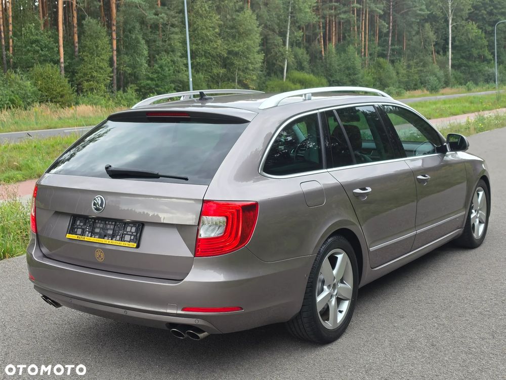 Skoda Superb 2.0 TSI DSG Elegance - 13