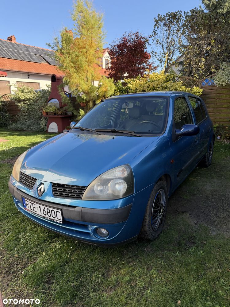 Renault Clio - 1