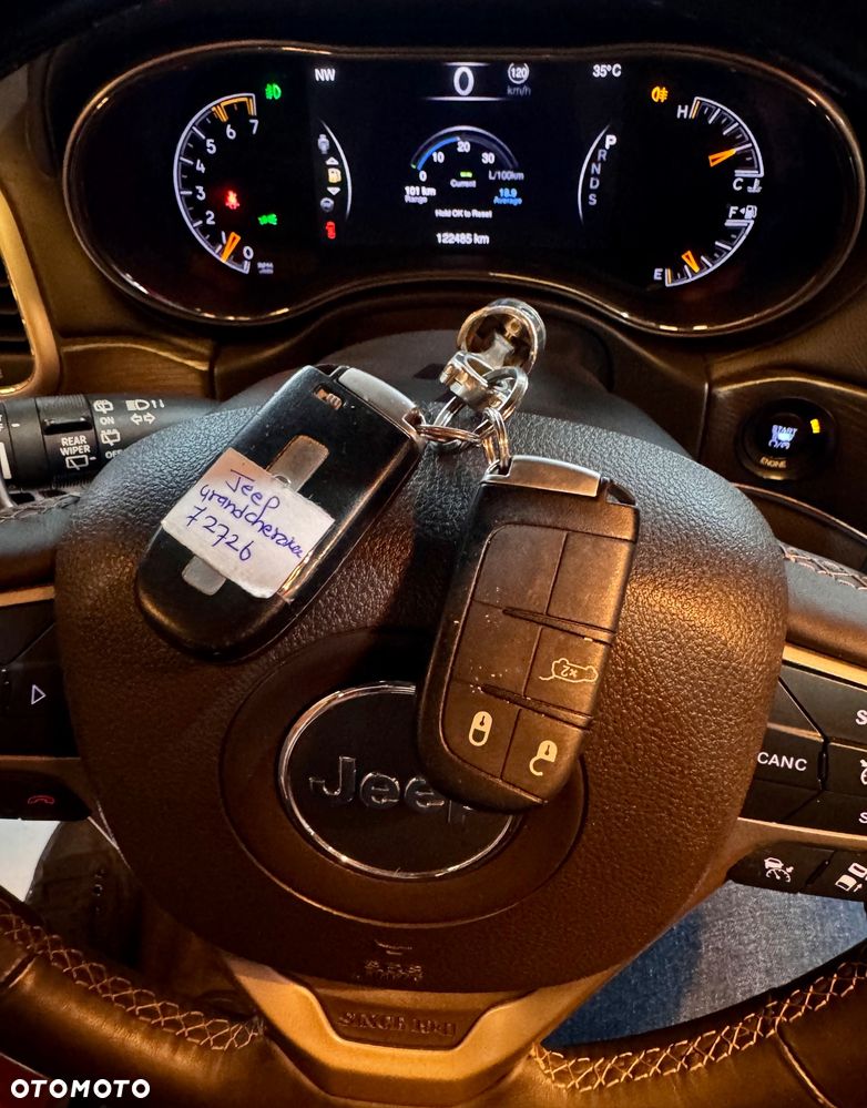 Jeep Grand Cherokee 5.7 V8 HEMI Summit - 26