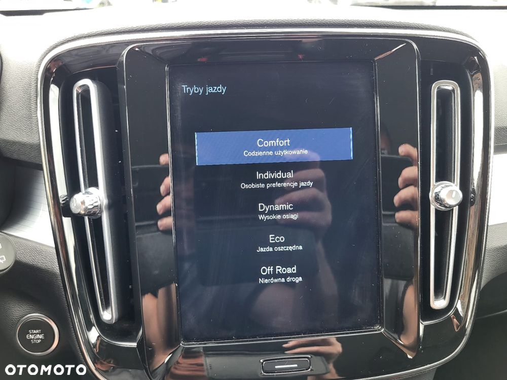Volvo XC 40 D3 SCR Momentum - 33