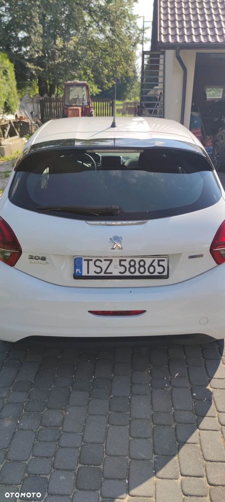 Peugeot 208 1.2 PureTech Active ETG5 - 5