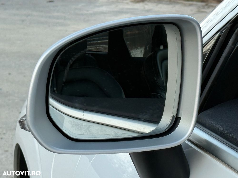 Volvo XC 60 T8 Twin Engine AWD R-Design - 25