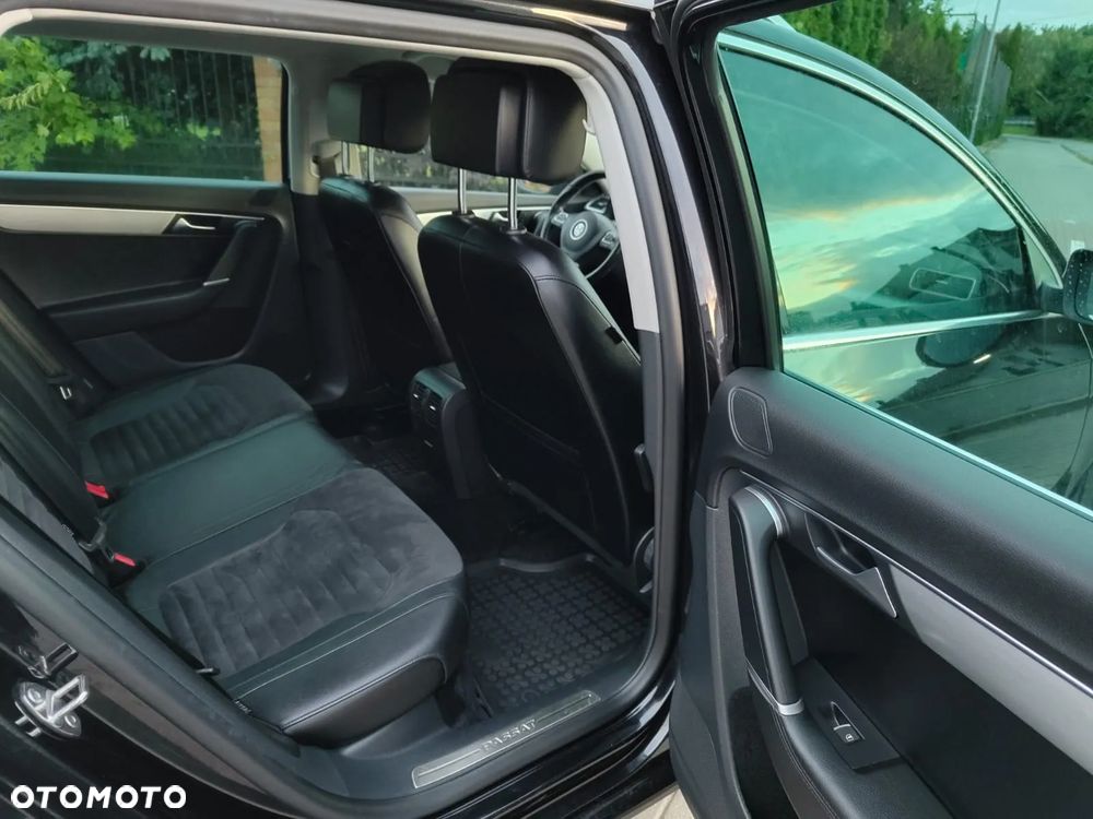 Volkswagen Passat 2.0 TDI DSG BlueMotion Technology Highline - 10