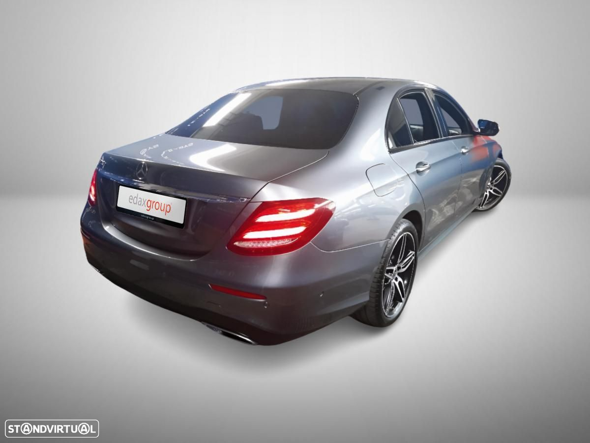Mercedes-Benz E 220 d AMG - 2
