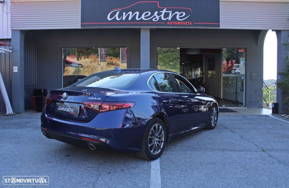 Alfa Romeo Giulia 2.2 D Super AT8 - 3