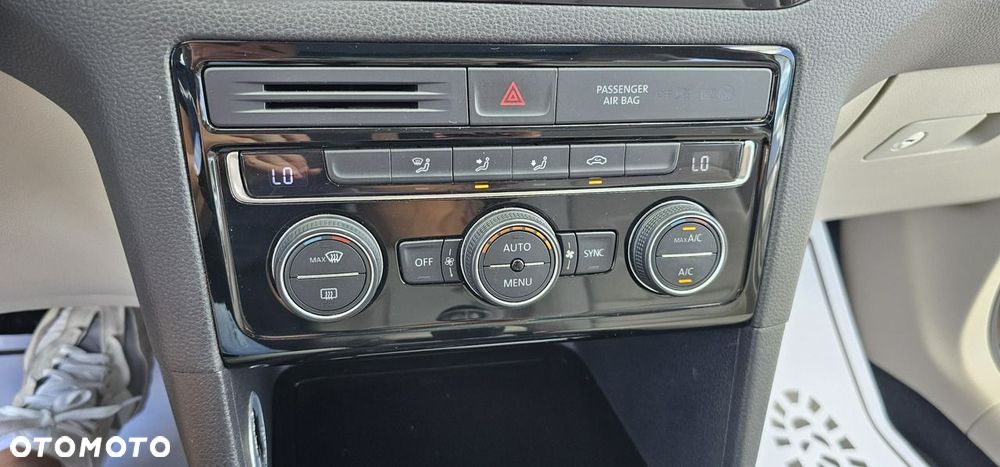 Volkswagen Golf Sportsvan - 23