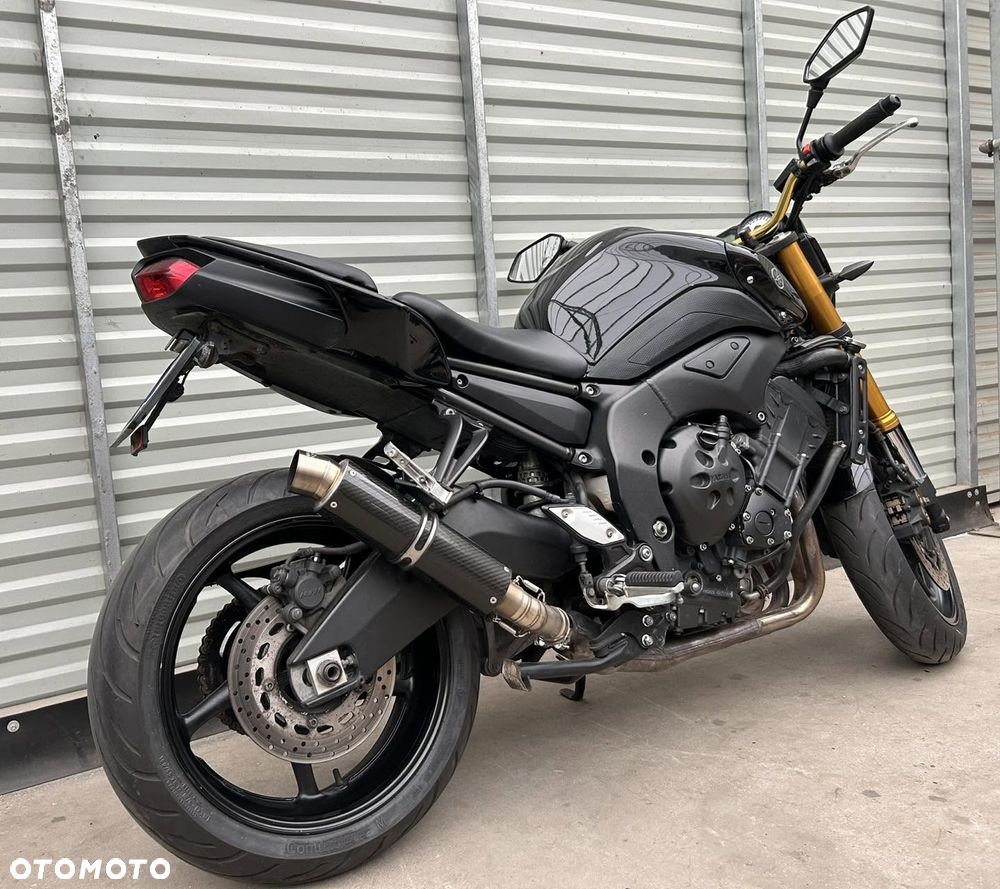 Yamaha FZ8 - 7