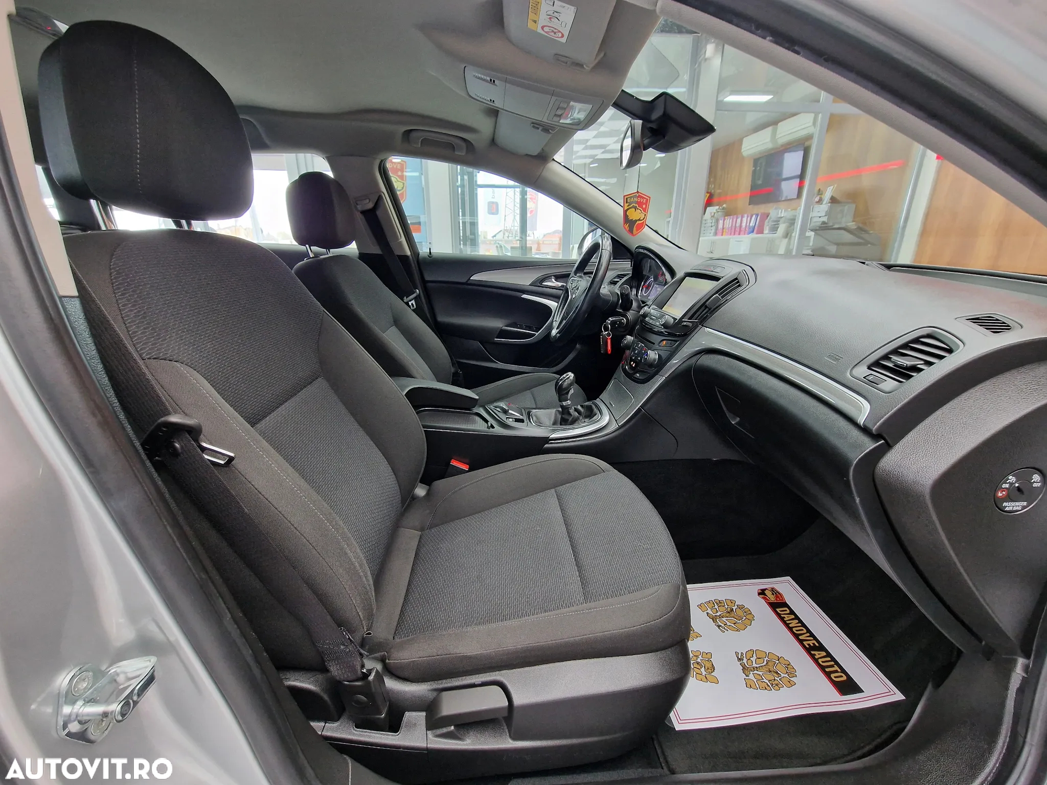 Opel Insignia - 14