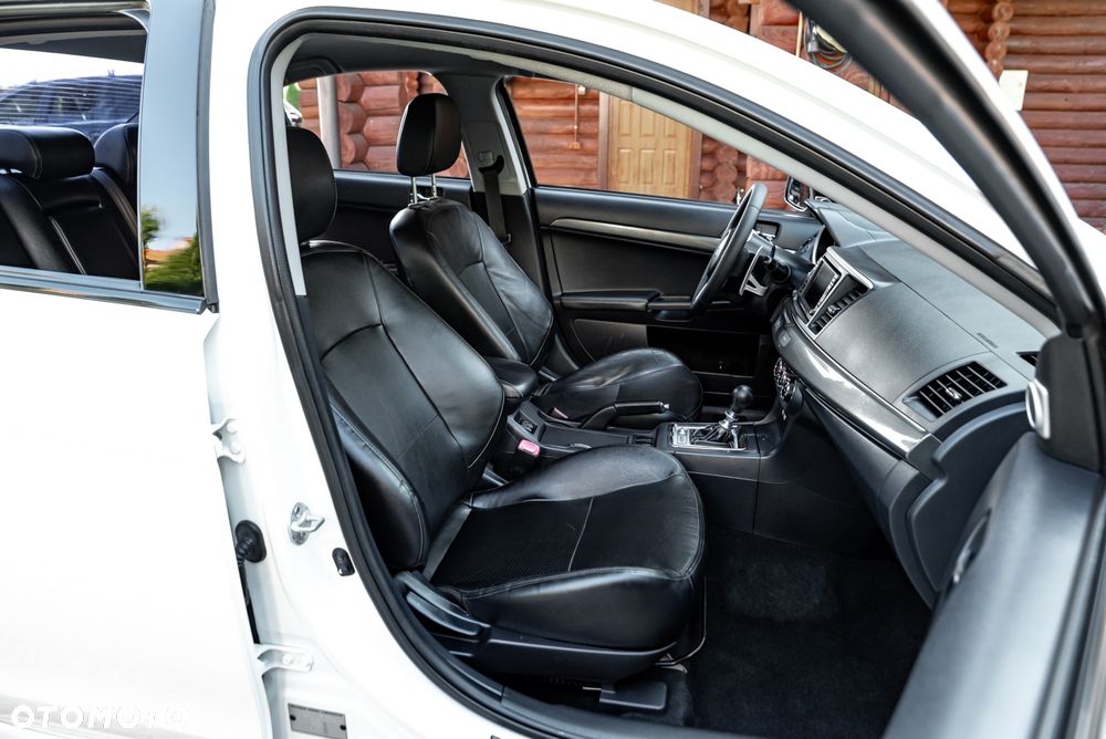 Mitsubishi Lancer 2.0 Ralliart MR - 26