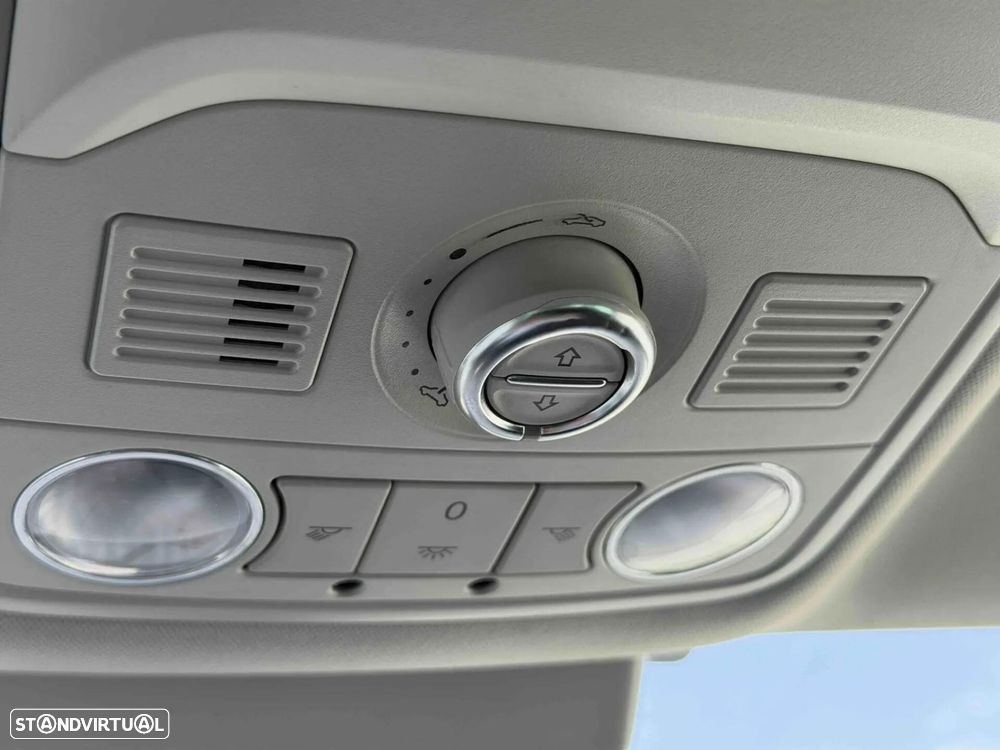 VW Sharan 2.0 TDI Blue Highline - 50