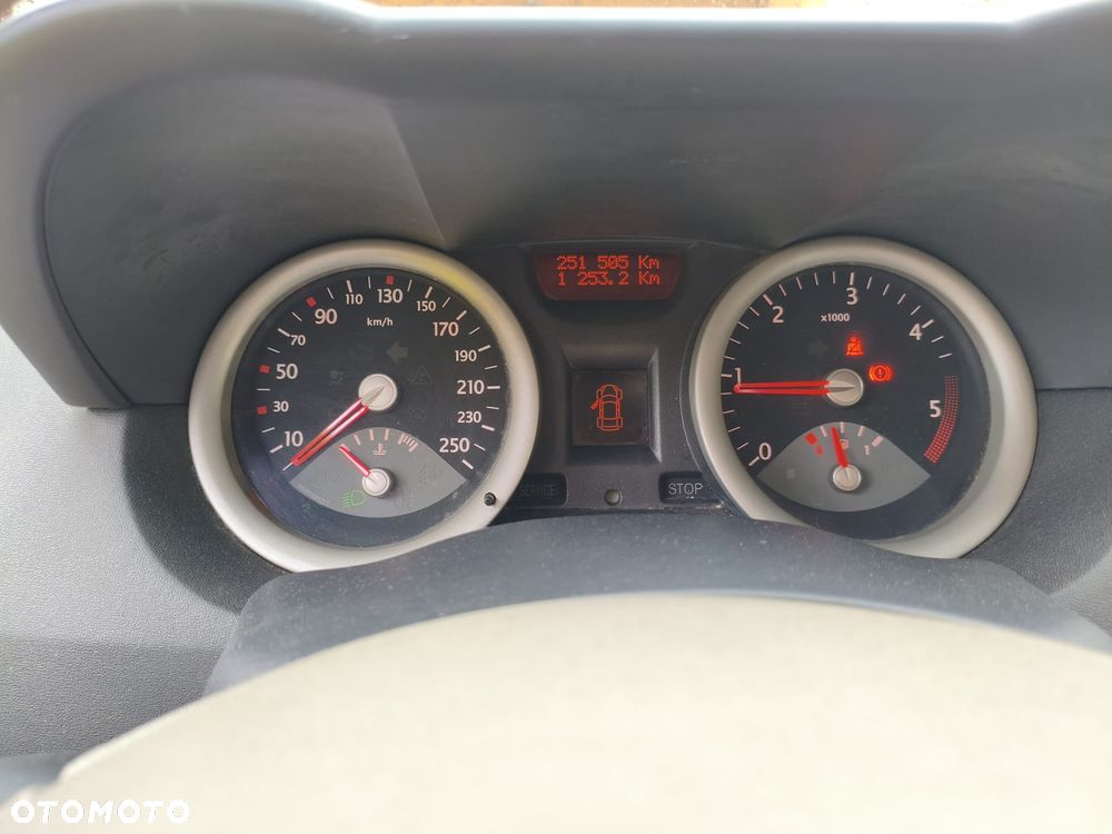Renault Megane 1.9 dCi Privilege - 9