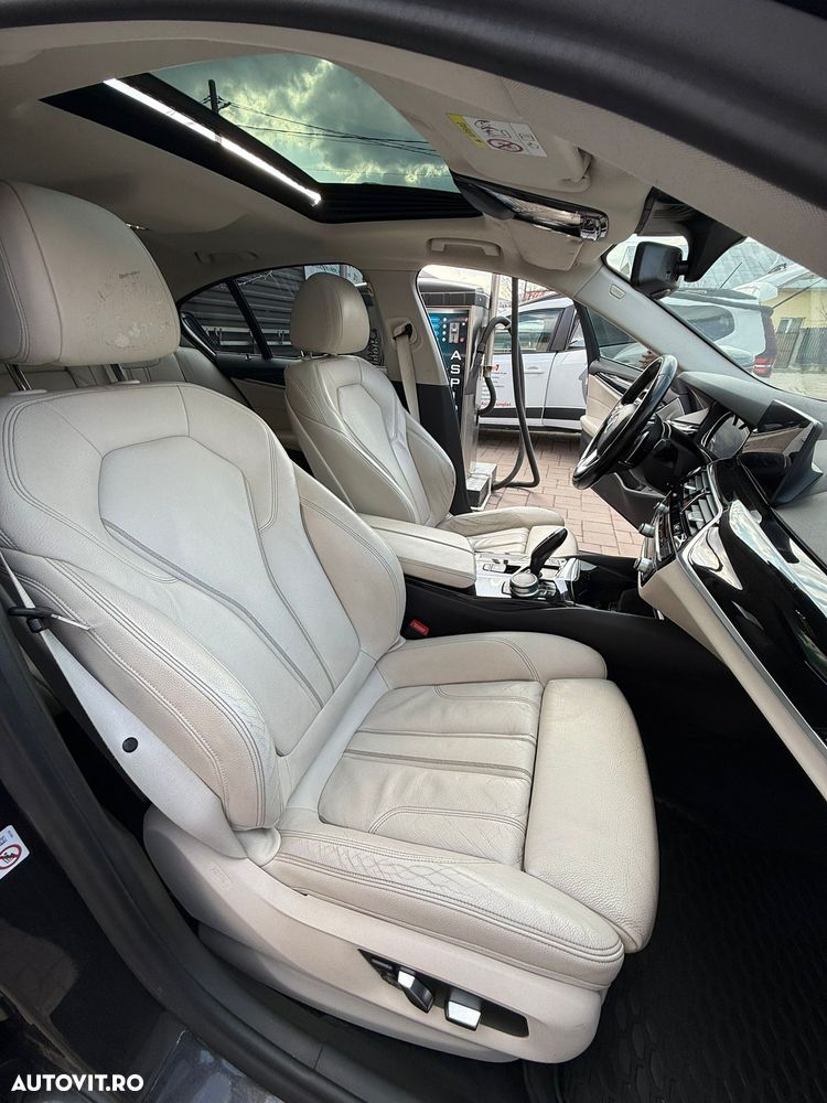 BMW Seria 5 520d Aut. Sport Line - 10