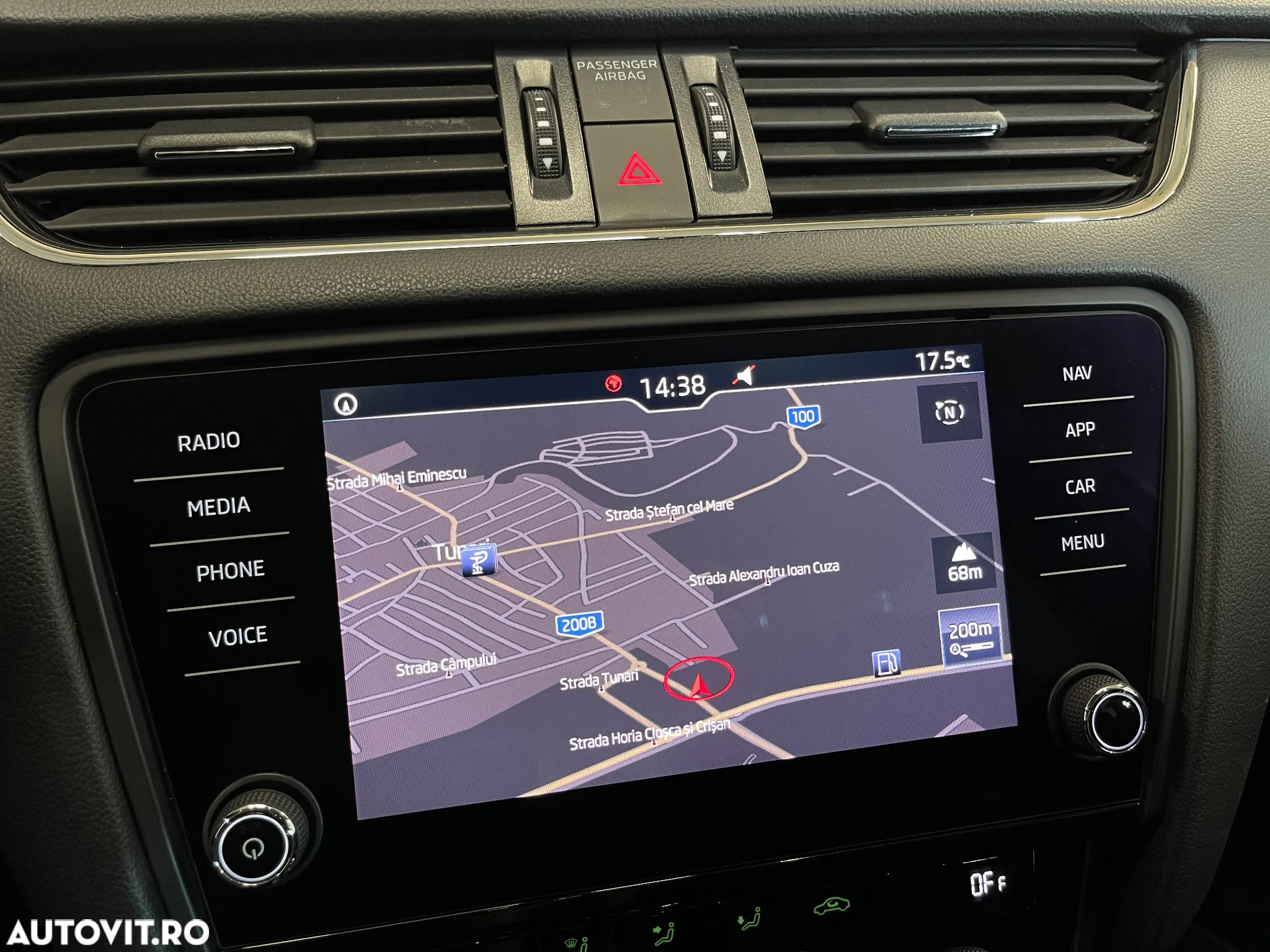 Skoda Octavia Combi 2.0 TDI DSG Style - 13