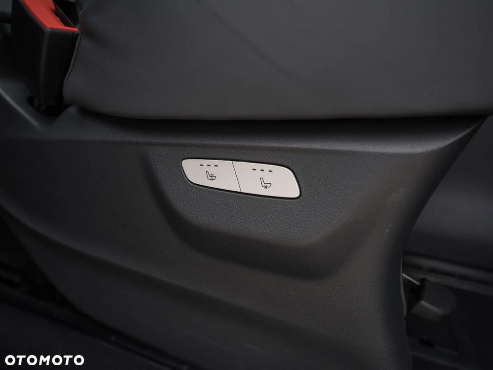 Mercedes-Benz Klasa V 300 d 4-Matic Exclusive 9G-Tronic (d³ugi) - 29