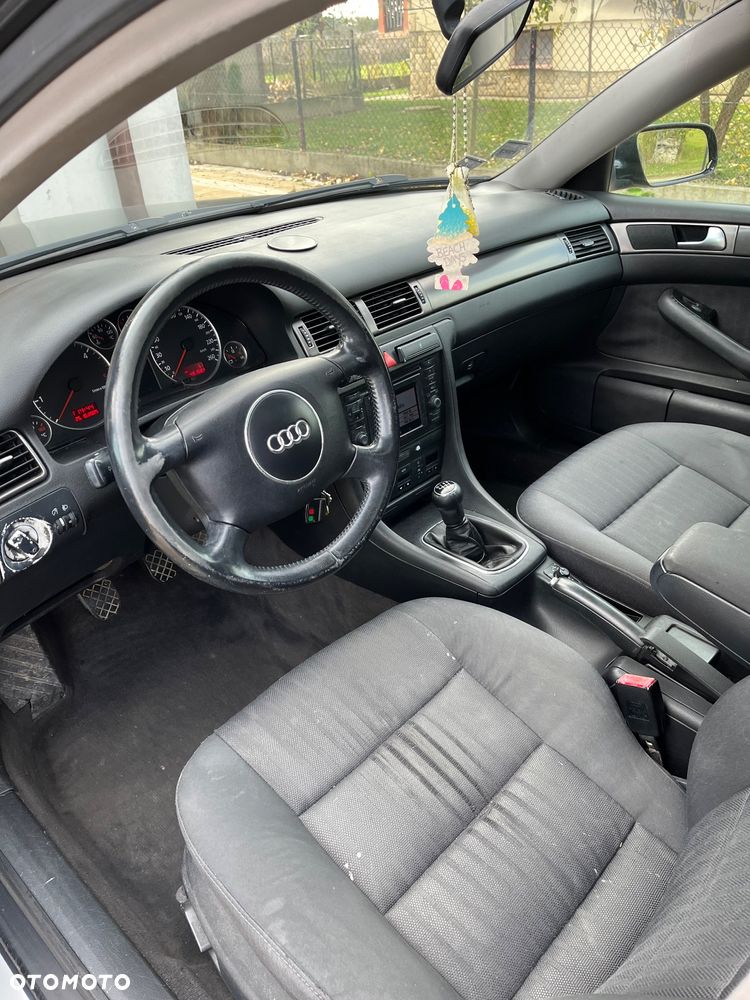 Audi A6 Limousine 2.5 TDI - 6