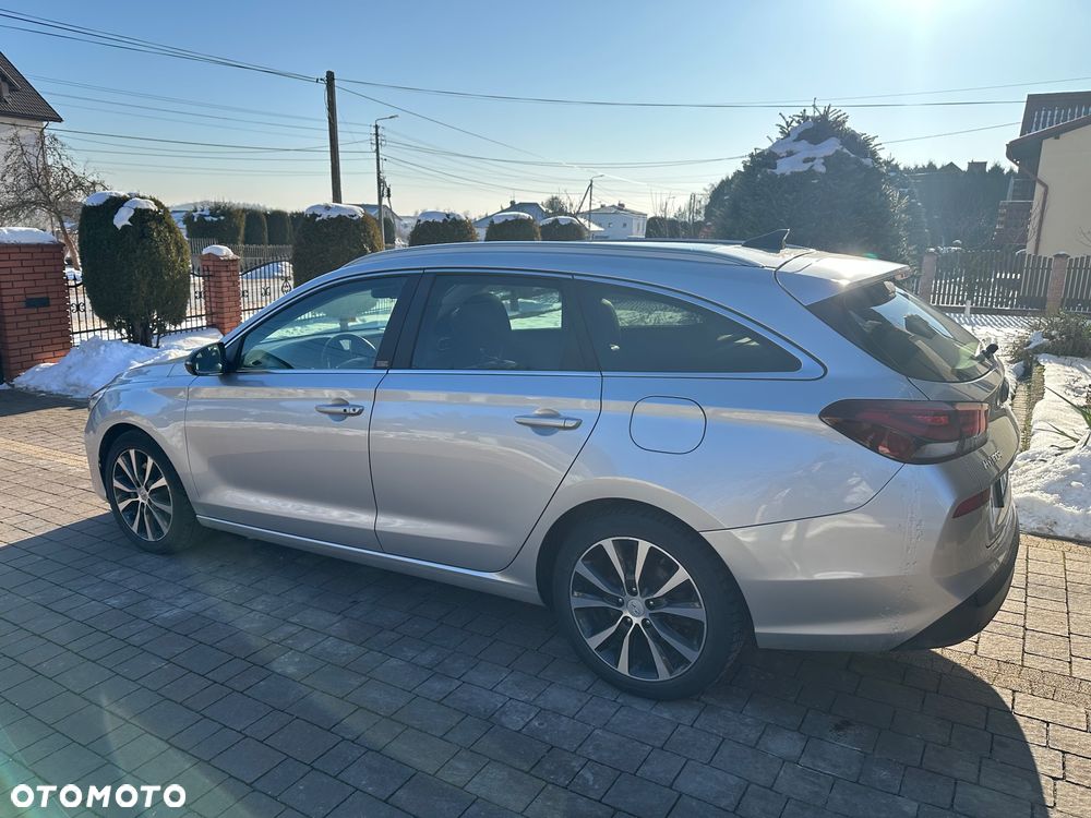 Hyundai i30 1.4 T-GDI DCT Premium - 8