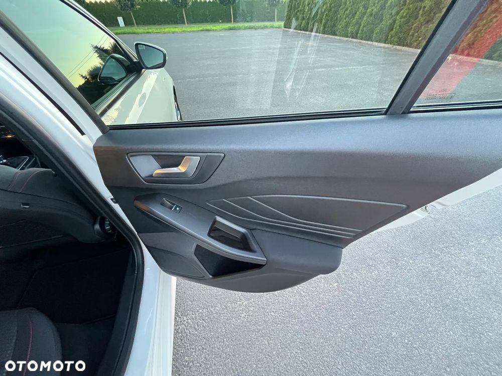 Ford Focus 2.0 TDCi ST-Line Black ASS - 20