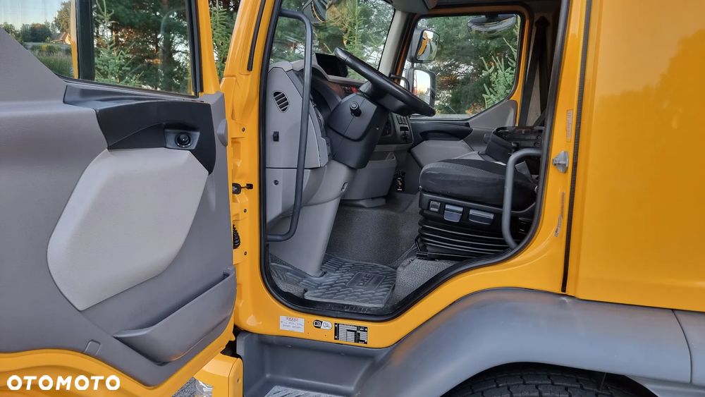 DAF LF 310i 4x2 HDS FASSI F185 - 12