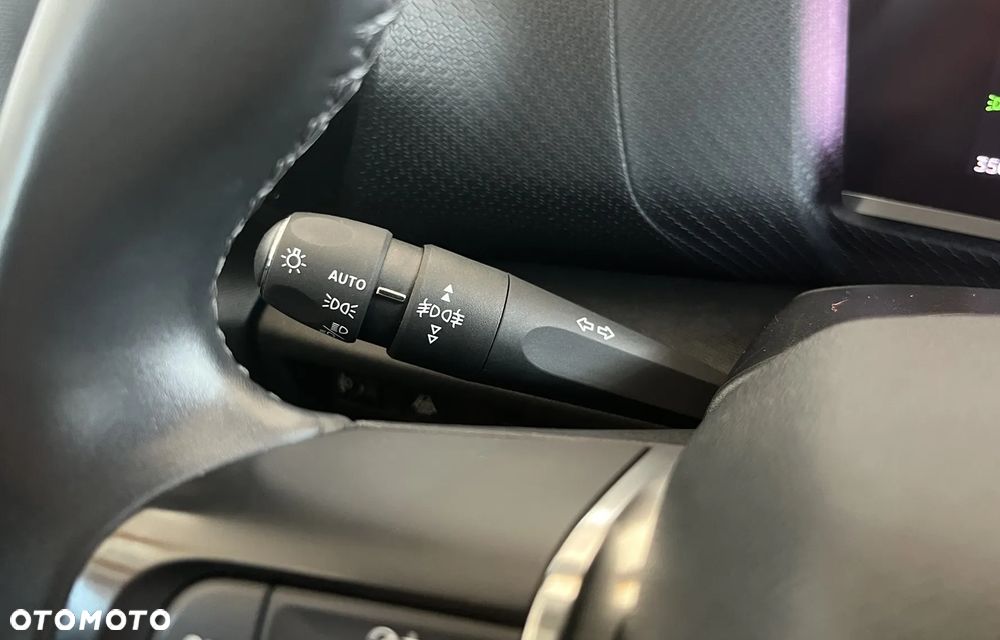 Citroën C4 1.2 PureTech Shine S&S - 19