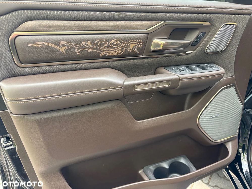 RAM 1500 - 16