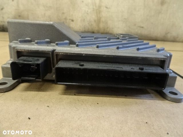 wzmacniacz c klasa w205 a2059006240 - 2
