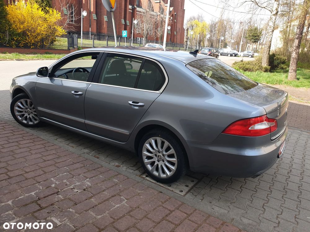Skoda Superb 1.6 TDI Green tec Ambition - 19