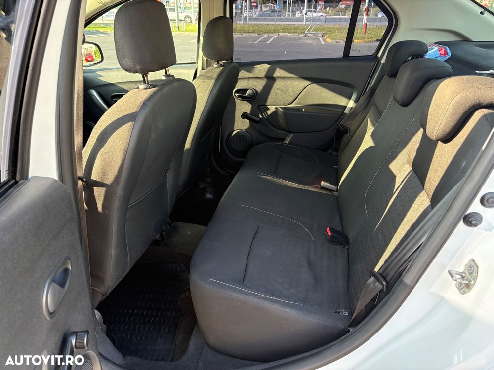 Dacia Logan 0.9 90CP Laureate - 16