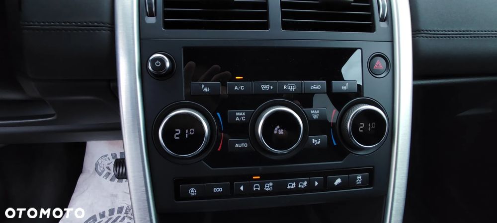 Land Rover Discovery Sport - 27