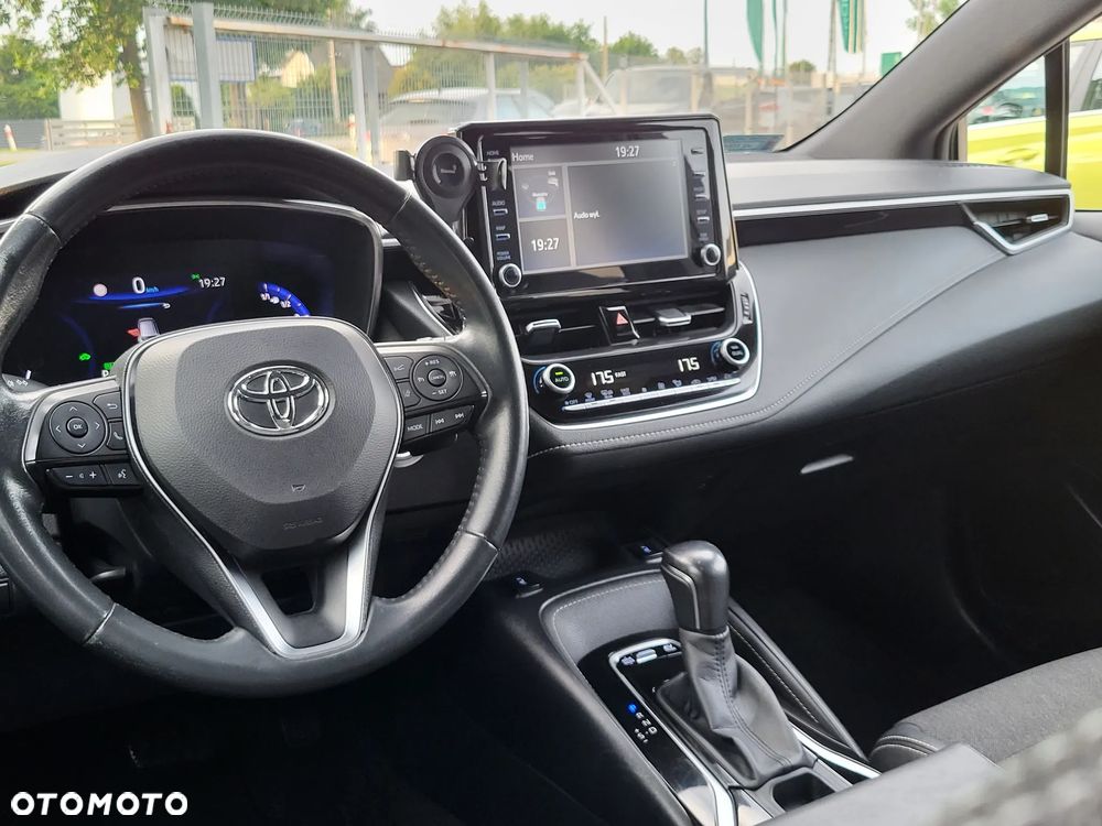 Toyota Corolla - 16