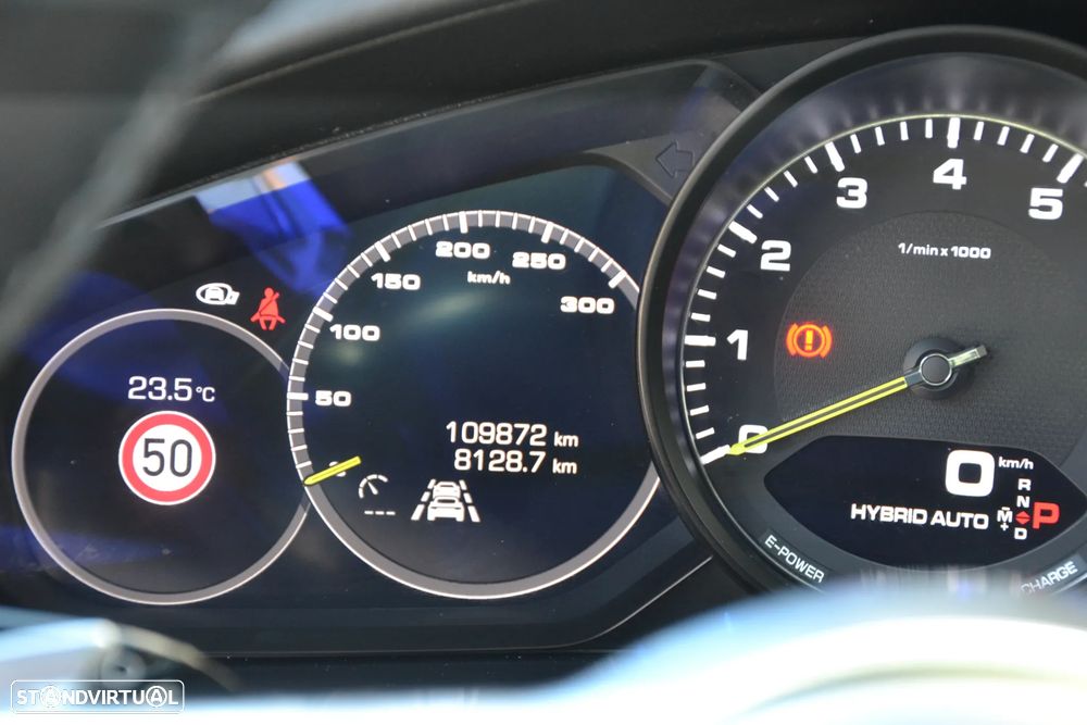 Porsche Panamera 4 E-Hybrid Platinum Edition com PDLS - 32