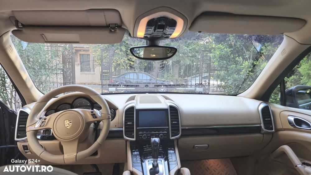 Porsche Cayenne - 11