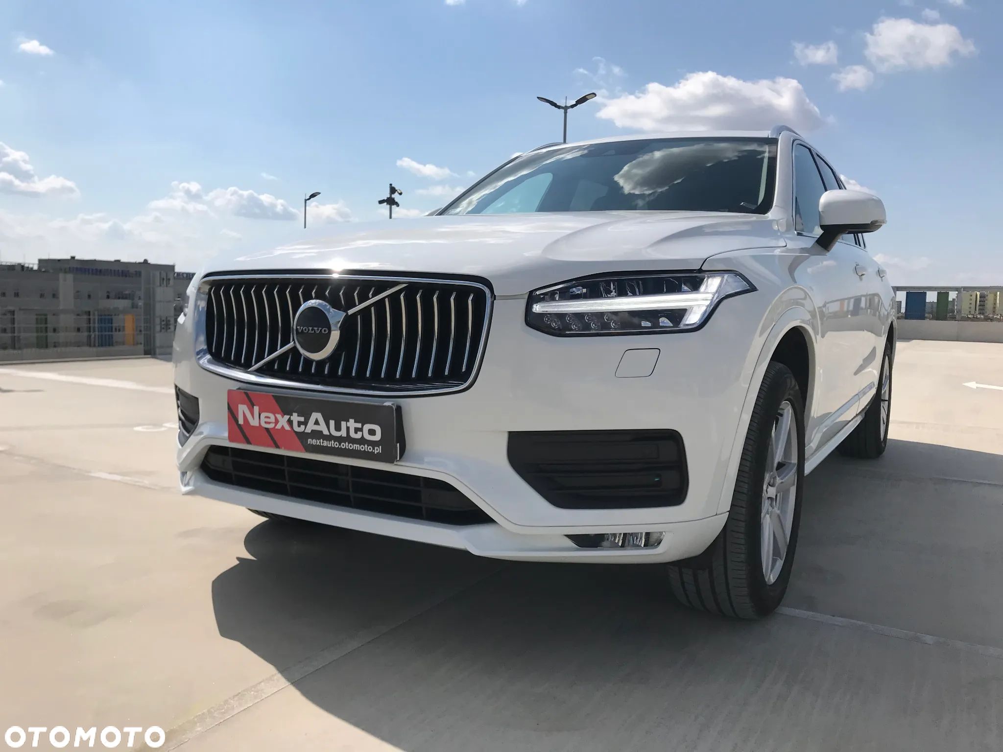 Volvo XC 90 - 1