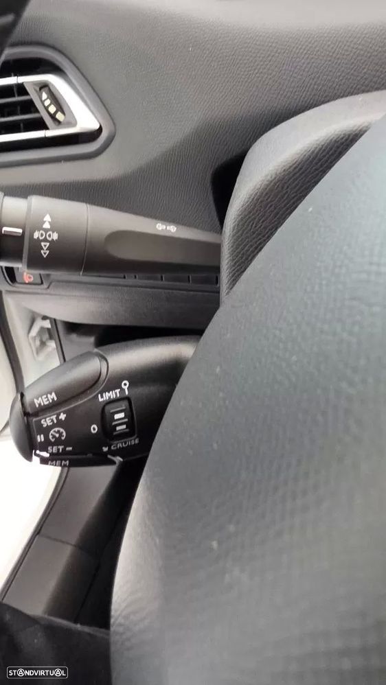 Peugeot 308 1.5 BlueHDi Style - 39