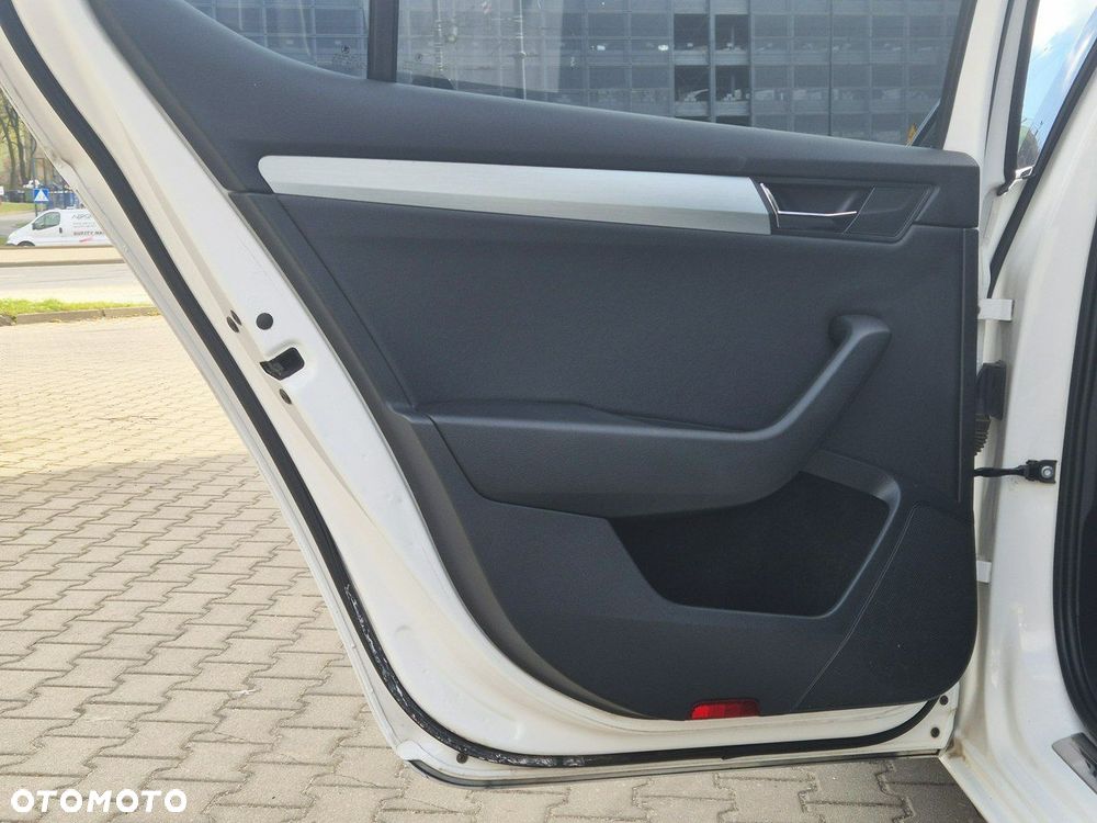 Skoda Superb 1.4 TSI ACT Ambition DSG - 15