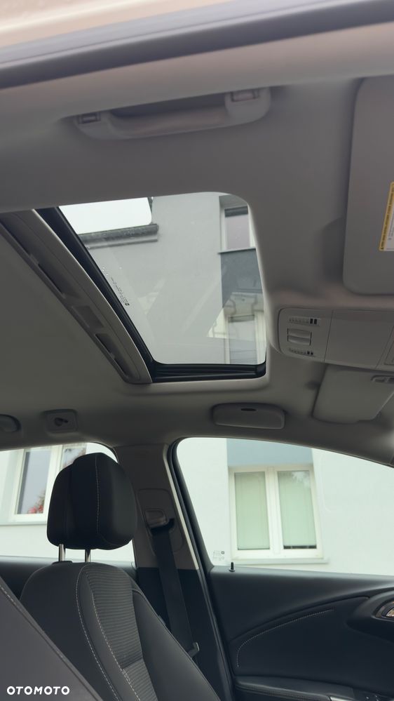 Opel Astra 2.0 CDTI DPF 150 Jahre - 10