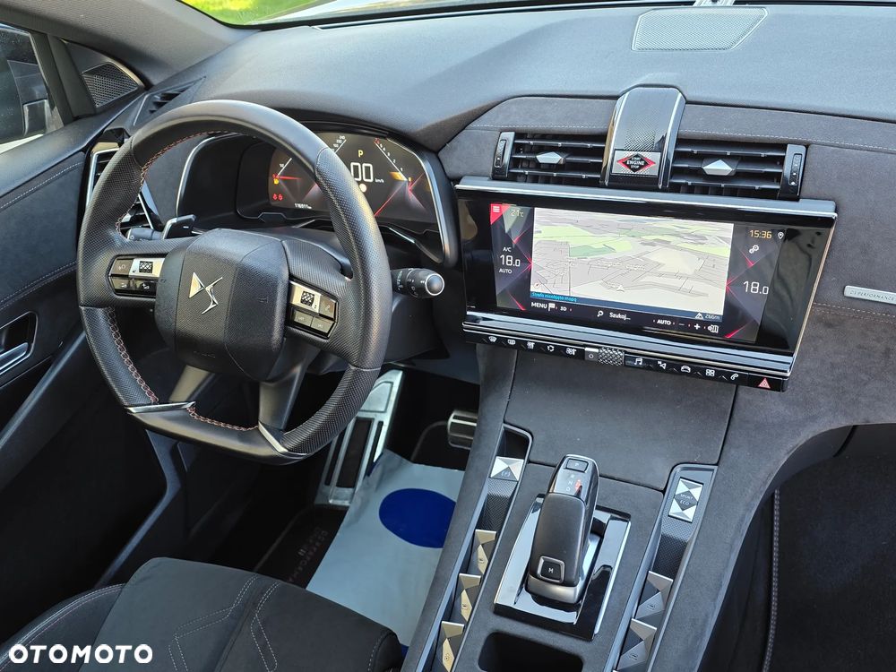 DS Automobiles DS 7 Crossback 1.6 PureTech Performance Line + - 31