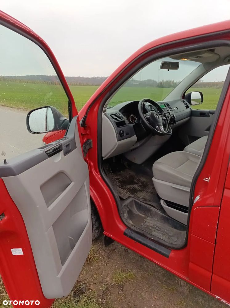 Volkswagen Transporter - 9