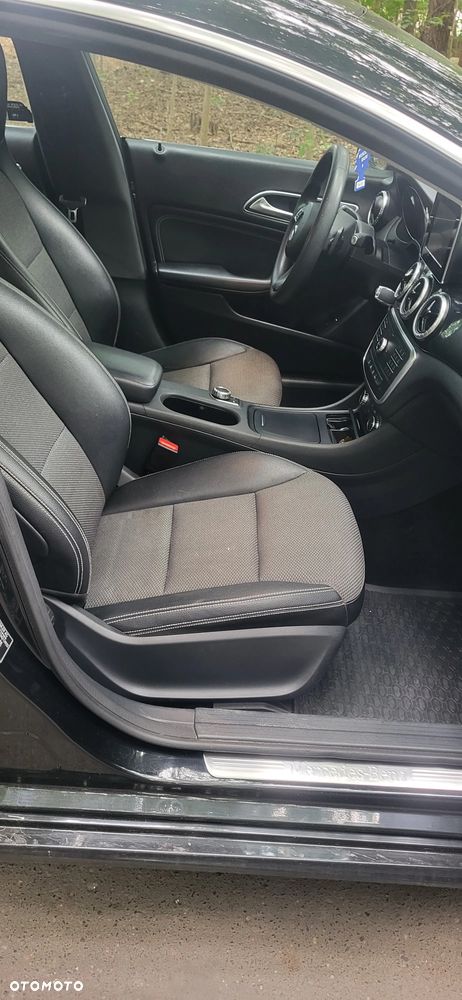 Mercedes-Benz CLA 200 7G-DCT - 10