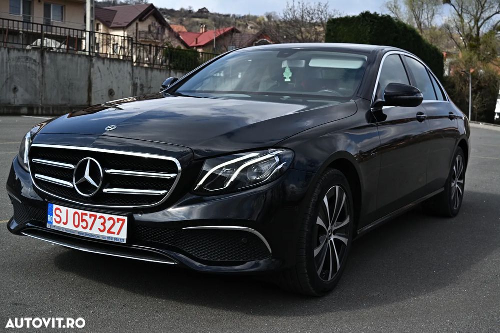 Mercedes-Benz E 300 de 9G-TRONIC - 11