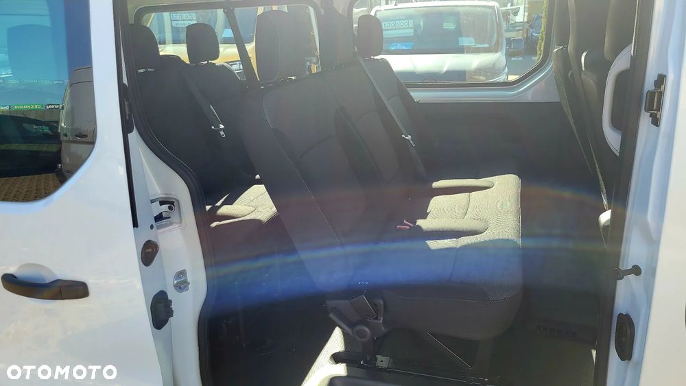 Renault Trafic - 11