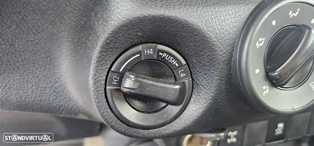 Toyota Hilux 2.4 D-4D 4WD CD CM - 15